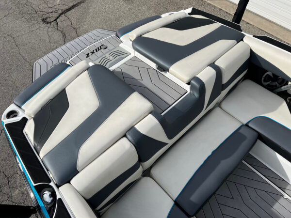 2018 24' Malibu "Wakesetter MXZ" Bowrider REDUCED - Image 17