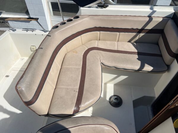 1985 25' Bayliner Ciera "2550 Designer's Edition" REDUCED - Image 13