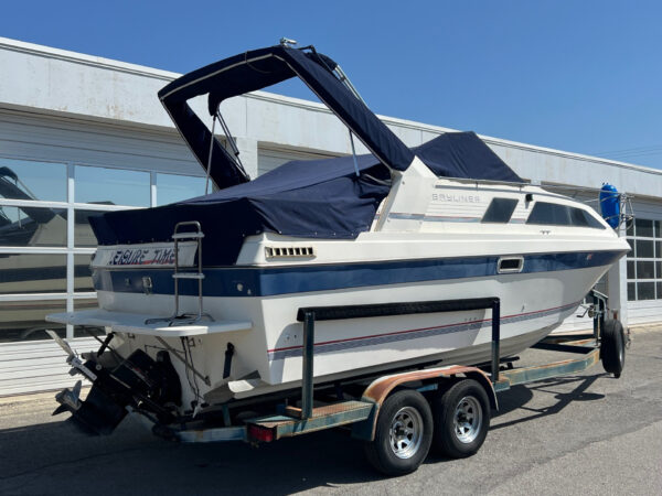 1985 25' Bayliner Ciera "2550 Designer's Edition" REDUCED - Image 9