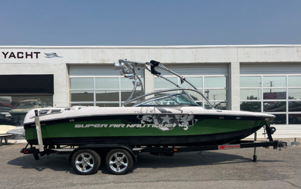 2008 23' Super Air Nautique "230 TE" Bowrider REDUCED