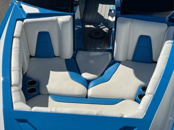 2019 21' Malibu "Wakesetter 21 MLX" Bowrider - Image 10