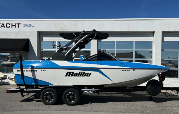 2019 21' Malibu "Wakesetter 21 MLX" Bowrider