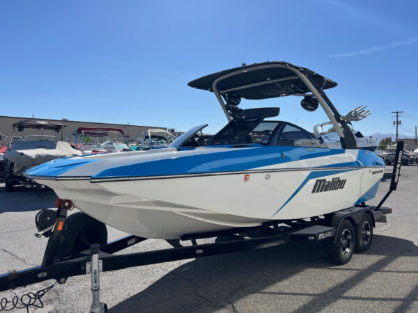 2019 21' Malibu "Wakesetter 21 MLX" Bowrider - Image 4