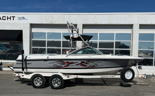 2004 21' MasterCraft "X2" Bowrider