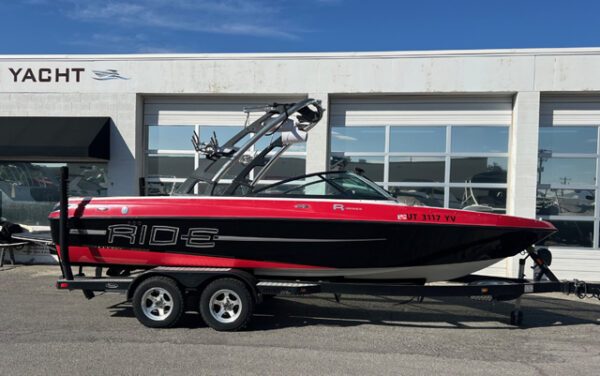 2011 21' Malibu "R-Ride" Bowrider BANK REPO