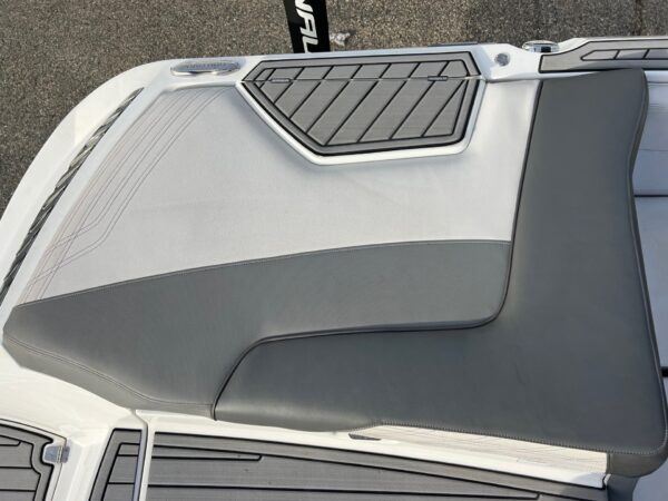 2017 25' Super Air Nautique "G25" Bowrider - Image 22