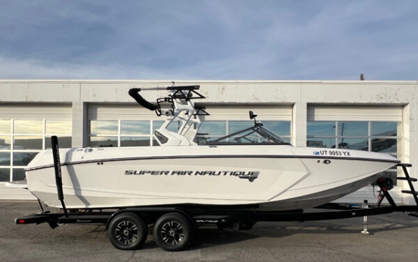 2017 25' Super Air Nautique "G25" Bowrider