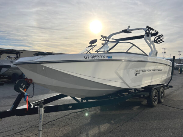 2017 25' Super Air Nautique "G25" Bowrider - Image 5