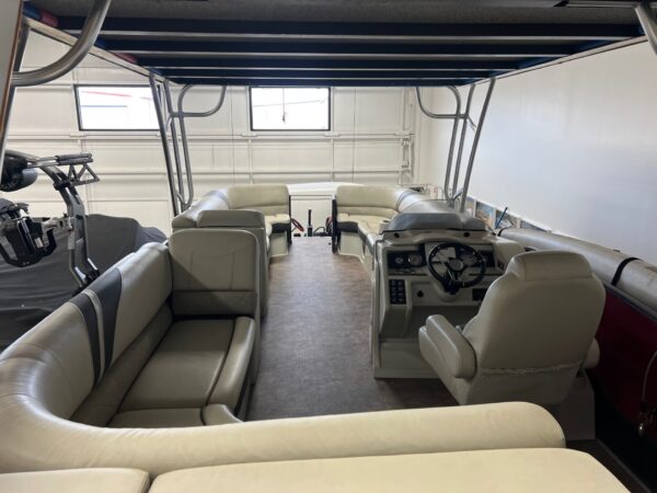 2019 25' Crest "Classic 250" Triple Toon Upper Sun Deck Hardtop - Image 32