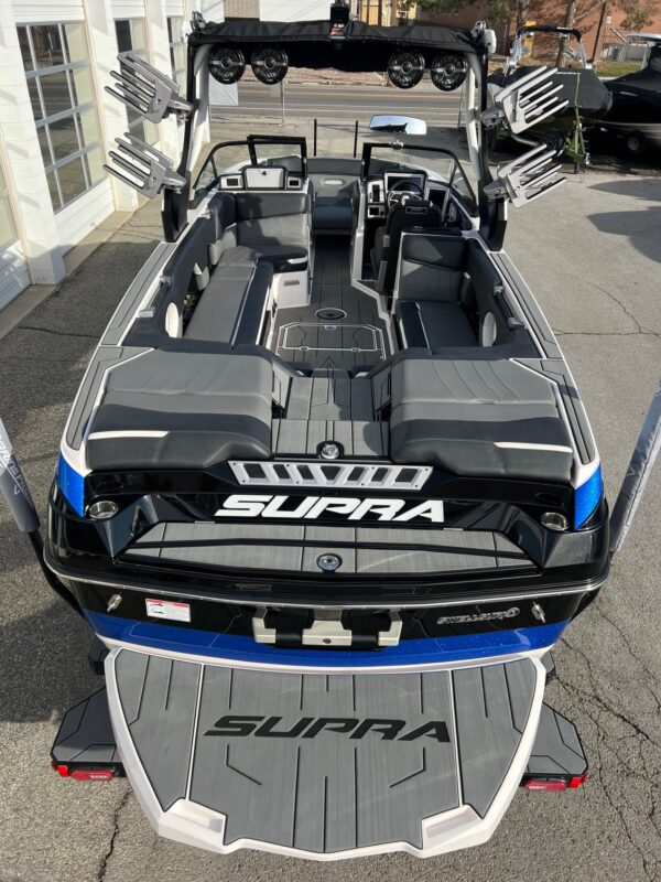 2022 25' Supra "SE550" Bowrider - Image 38