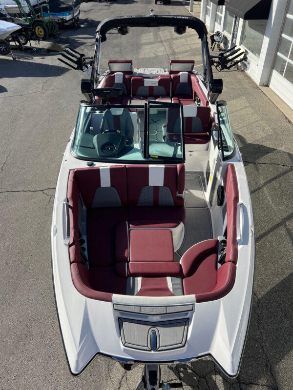 2023 26' MasterCraft "X26" Bowrider - Image 8