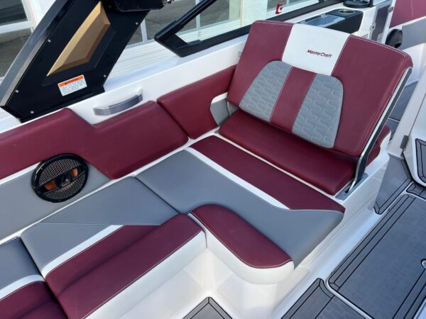 2023 26' MasterCraft "X26" Bowrider - Image 20