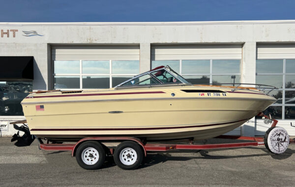 1981 21' Sea Ray "210" Cuddy