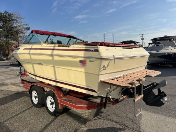 1981 21' Sea Ray "210" Cuddy - Image 5