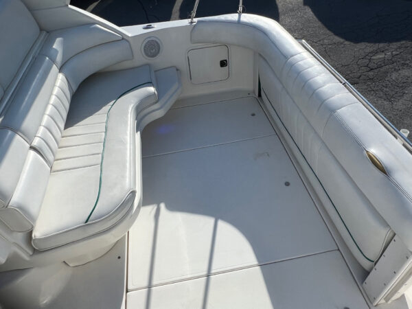 1994 29' Sea Ray "290 Sundancer" - Image 18