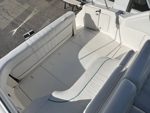 1994 29' Sea Ray "290 Sundancer" - Image 14