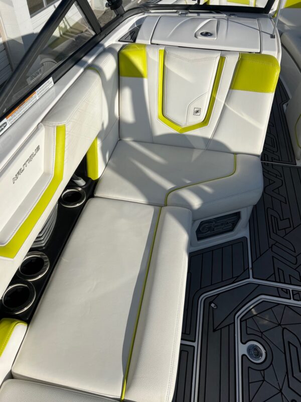 2018 25' Super Air Nautique "G25" Coastal Edition Bowrider - Image 24