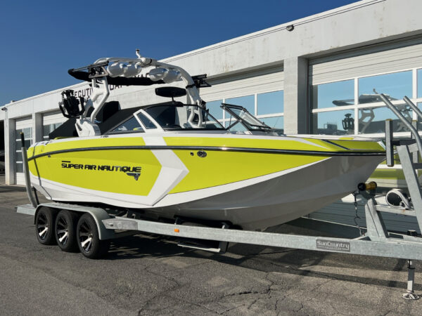 2018 25' Super Air Nautique "G25" Coastal Edition Bowrider - Image 2