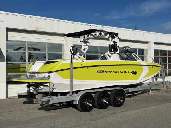 2018 25' Super Air Nautique "G25" Coastal Edition Bowrider - Image 8