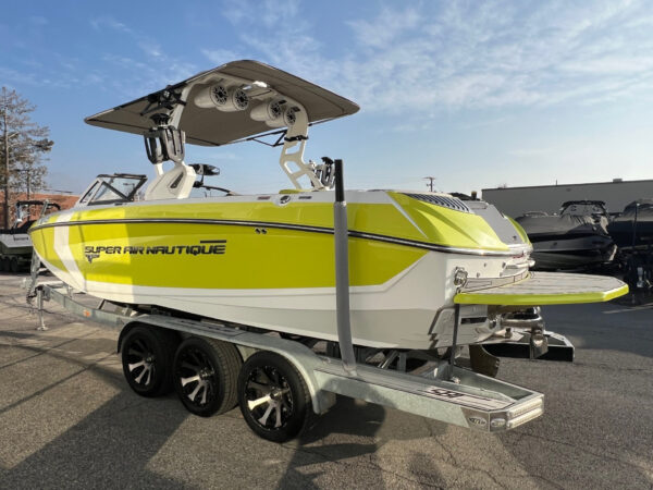 2018 25' Super Air Nautique "G25" Coastal Edition Bowrider - Image 9