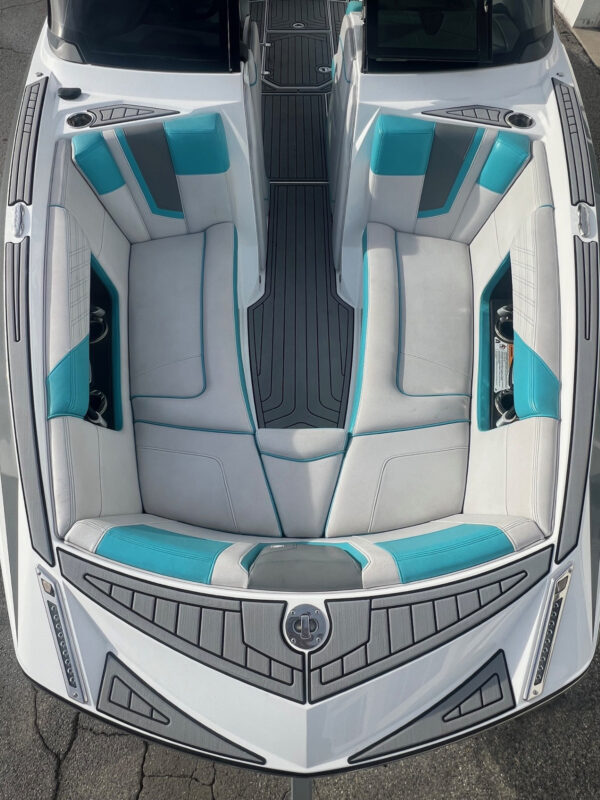 2019 25' Super Air Nautique "G25" Bowrider - Image 9