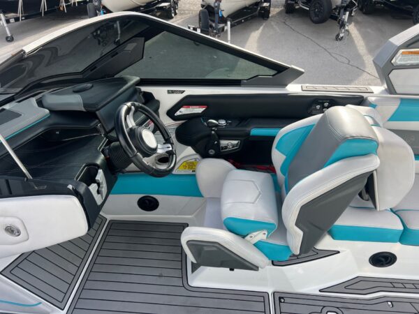 2019 25' Super Air Nautique "G25" Bowrider - Image 27