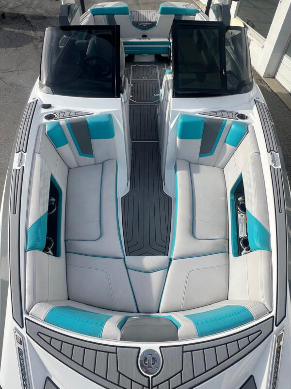 2019 25' Super Air Nautique "G25" Bowrider - Image 10