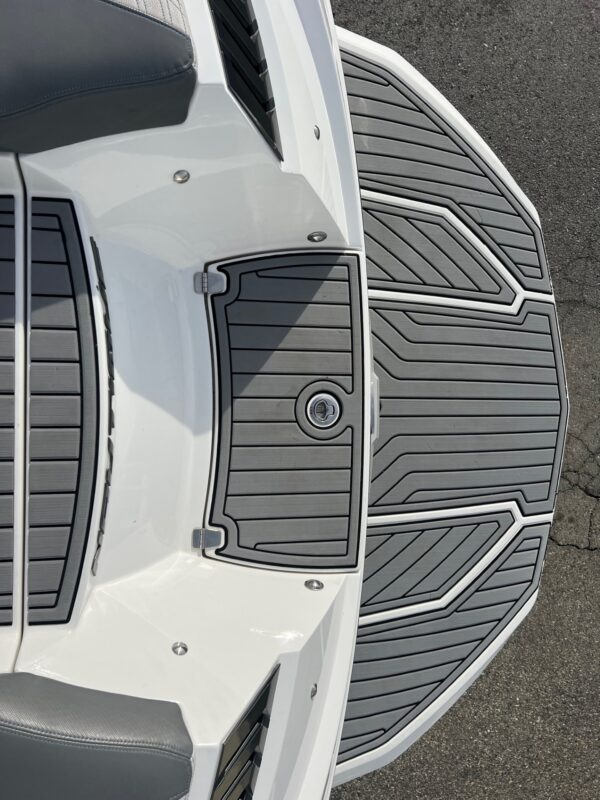 2019 25' Super Air Nautique "G25" Bowrider - Image 32