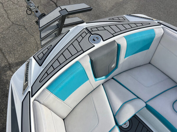 2019 25' Super Air Nautique "G25" Bowrider - Image 13