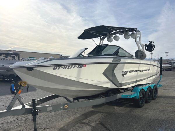 2019 25' Super Air Nautique "G25" Bowrider - Image 4