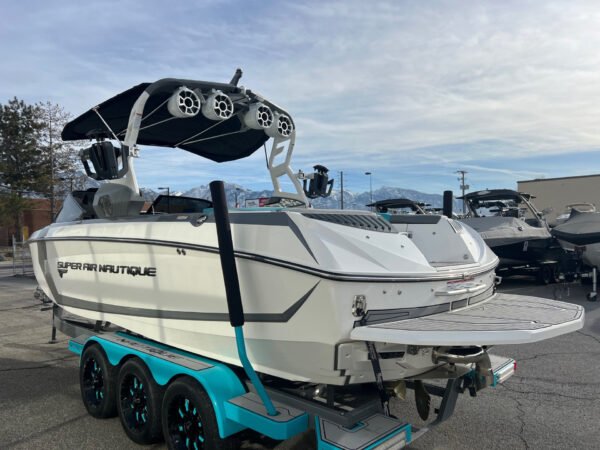 2019 25' Super Air Nautique "G25" Bowrider - Image 5