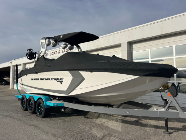 2019 25' Super Air Nautique "G25" Bowrider - Image 7