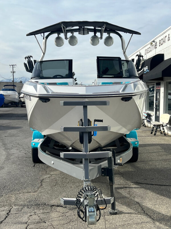 2019 25' Super Air Nautique "G25" Bowrider - Image 8