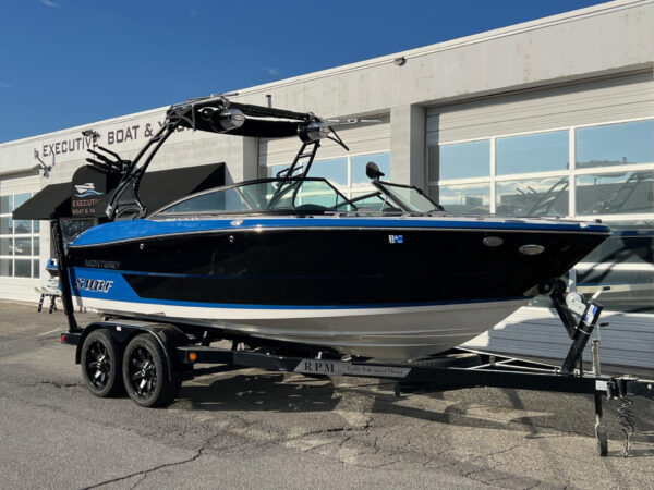 2018 23' Monterey "238 Surf" Bowrider - Image 2