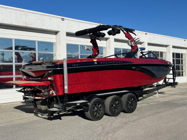 2018 25' Centurion "Ri257" Bowrider - Image 4