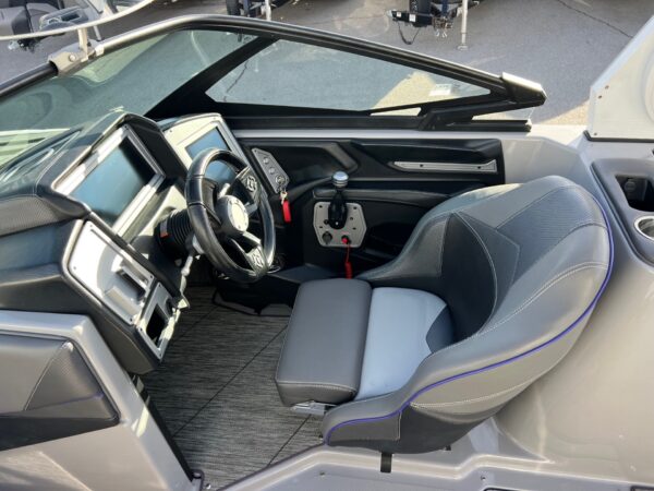 2019 24' Supra "SL550" Bowrider - Image 27