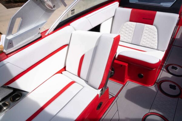 2020 24' MasterCraft "X24" Wake/Surf Bowrider - Image 6