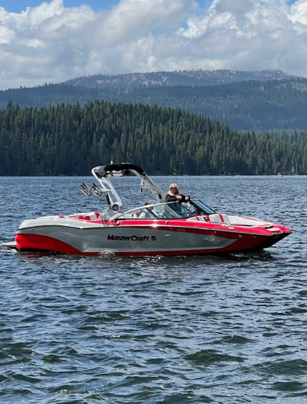 2020 24' MasterCraft "X24" Wake/Surf Bowrider - Image 3