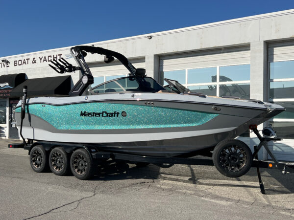 2022 24' MasterCraft "X24" Bowrider - Image 2