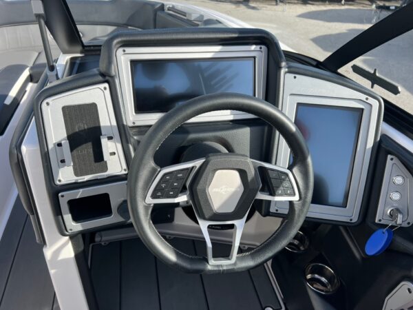 2022 25' Supra "SE550" REDUCED - Image 29