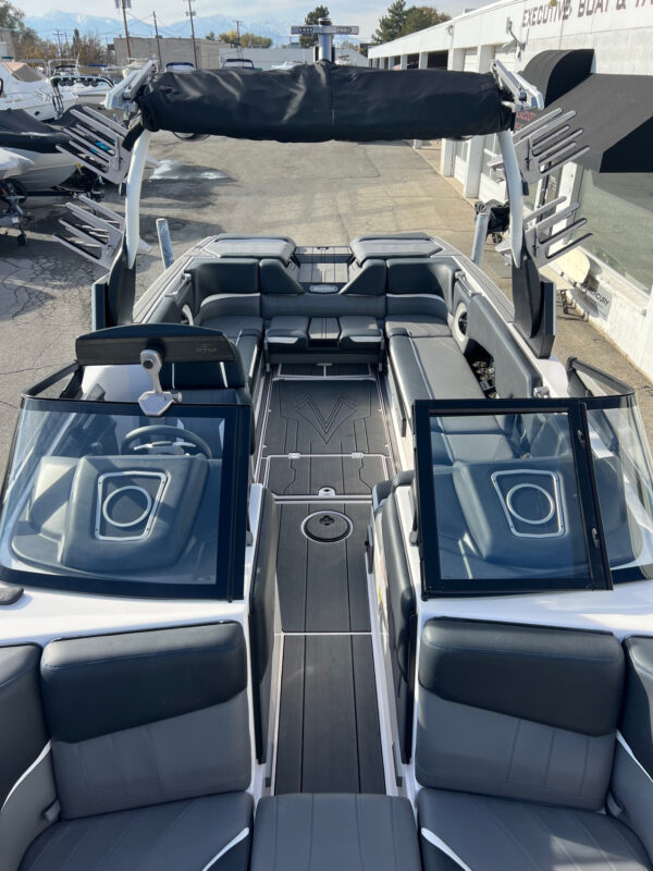 2022 25' Supra "SE550" REDUCED - Image 13