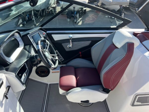 2023 26' MasterCraft "X26" - Image 37