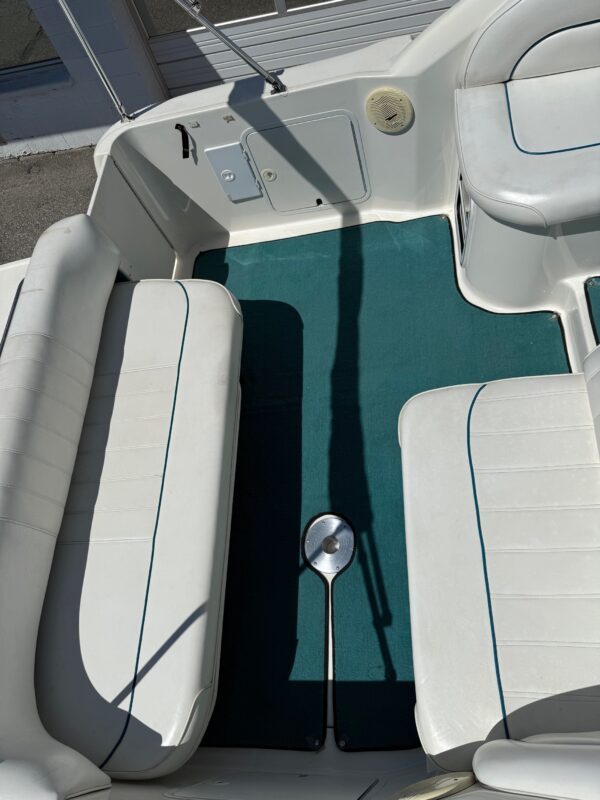 1996 27' Sea Ray "270 Sundancer" - Image 16