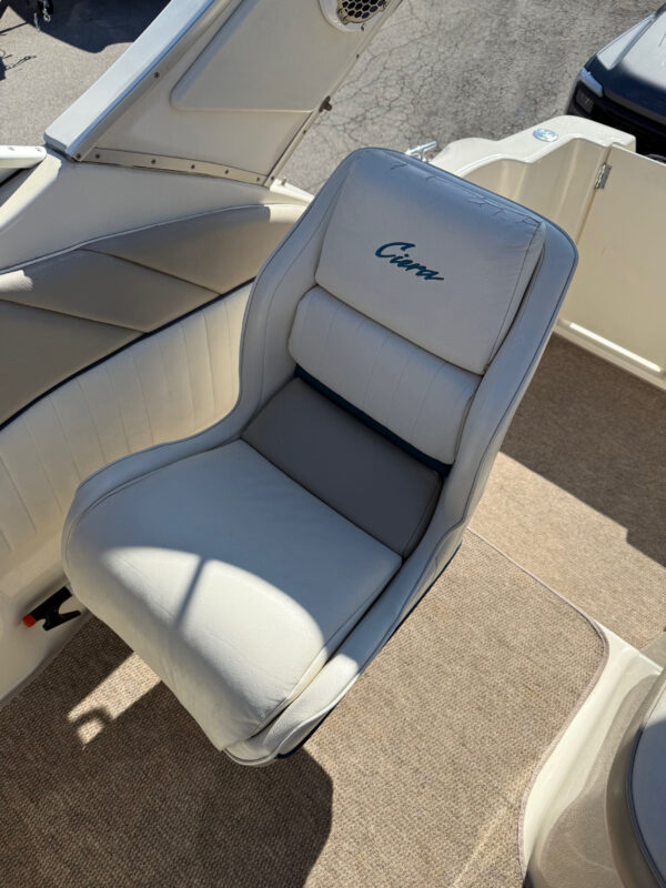1996 28' Bayliner Ciera "2855 Sunbridge" - Image 24