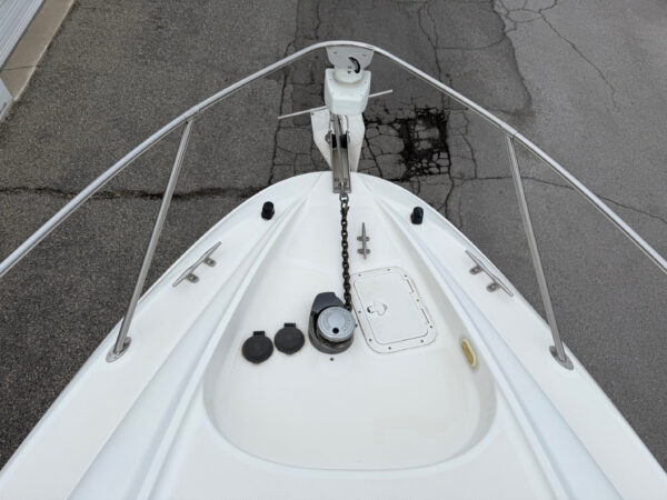 2000 30' Bayliner Cruiser "3055 Sunbridge" - Image 11