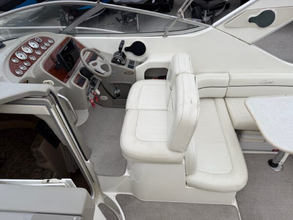 2000 30' Bayliner Cruiser "3055 Sunbridge" - Image 24