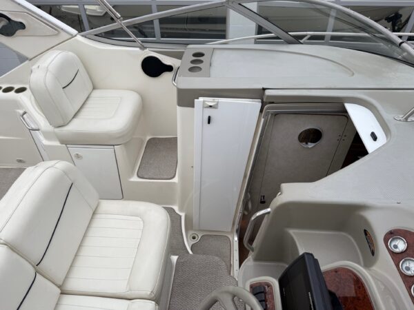 2000 30' Bayliner Cruiser "3055 Sunbridge" - Image 15