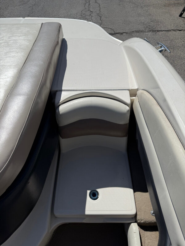 2002 22' Sea Ray "220 Bowrider" - Image 23