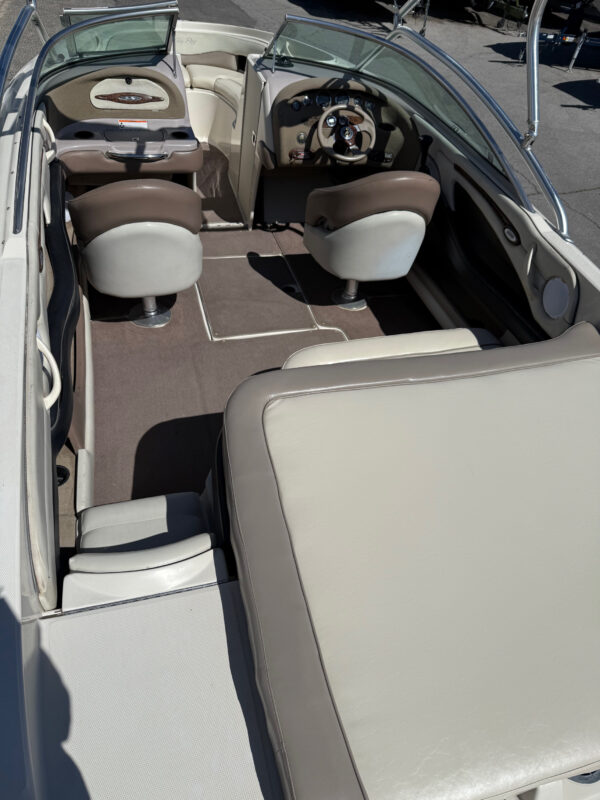 2002 22' Sea Ray "220 Bowrider" - Image 24