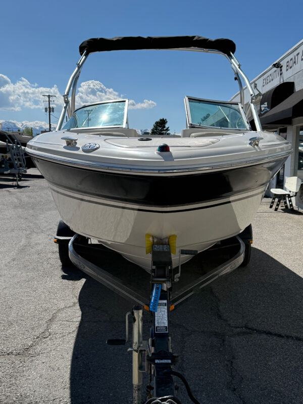 2002 22' Sea Ray "220 Bowrider" - Image 9